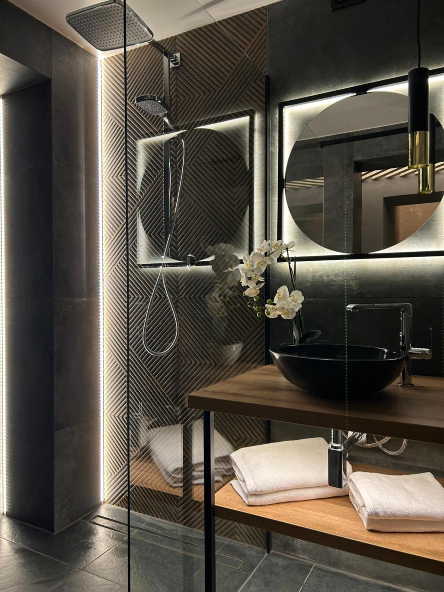 Leo Apartment Suite & Private Spa Zone - Old City Pressburg Exterior foto