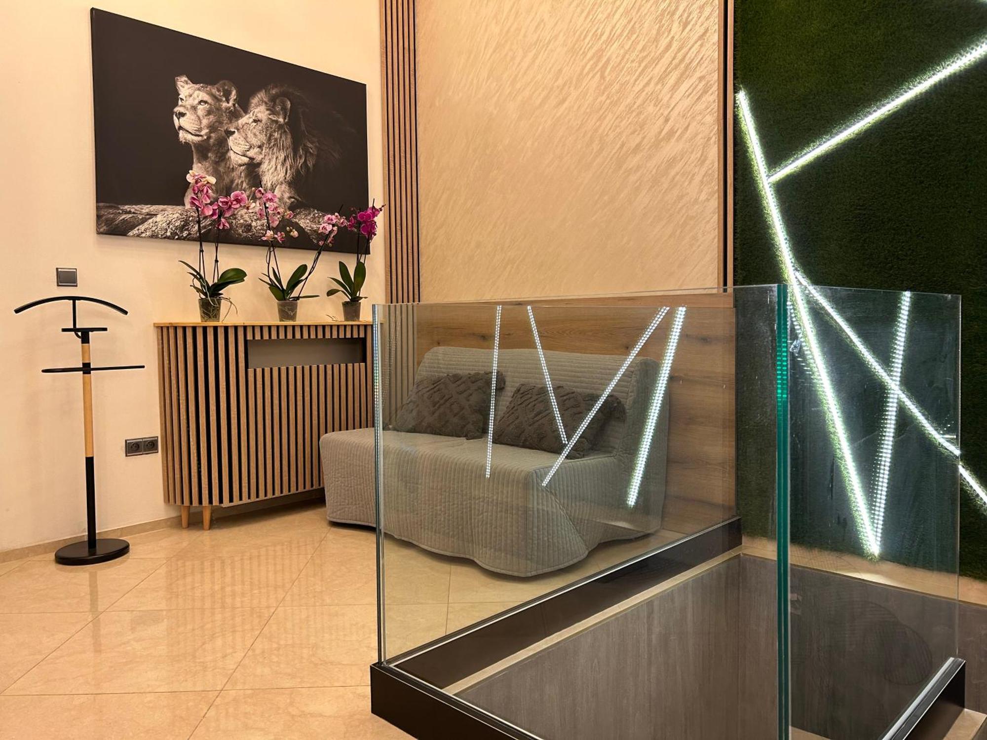 Leo Apartment Suite & Private Spa Zone - Old City Pressburg Exterior foto