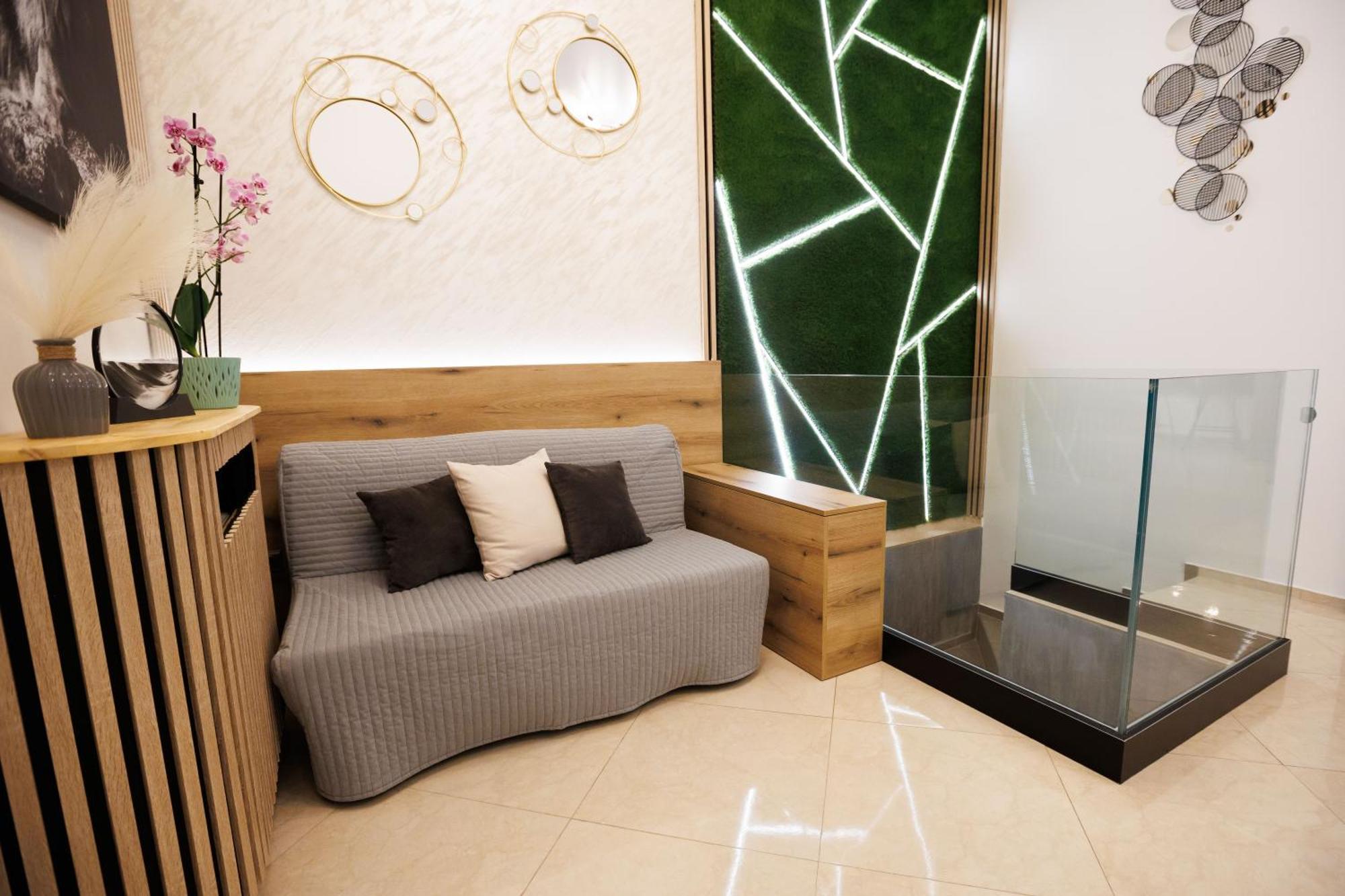 Leo Apartment Suite & Private Spa Zone - Old City Pressburg Exterior foto