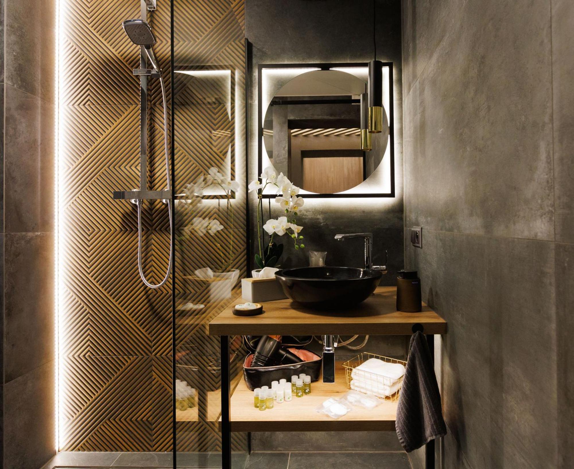 Leo Apartment Suite & Private Spa Zone - Old City Pressburg Exterior foto