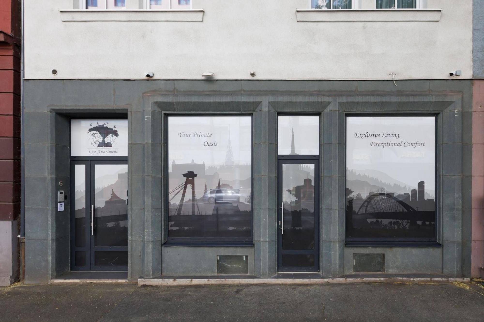 Leo Apartment Suite & Private Spa Zone - Old City Pressburg Exterior foto