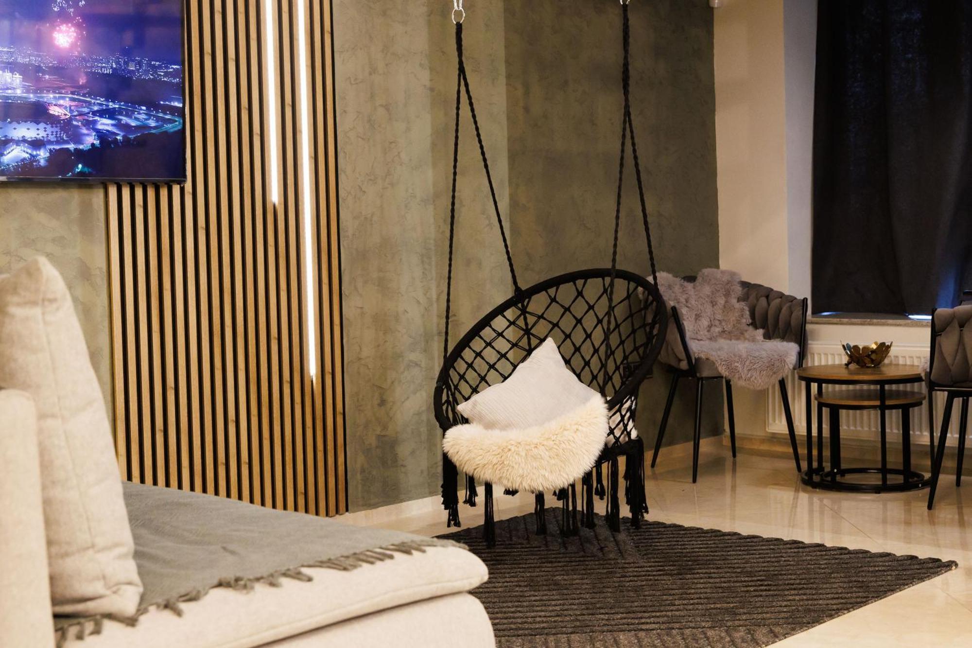 Leo Apartment Suite & Private Spa Zone - Old City Pressburg Exterior foto